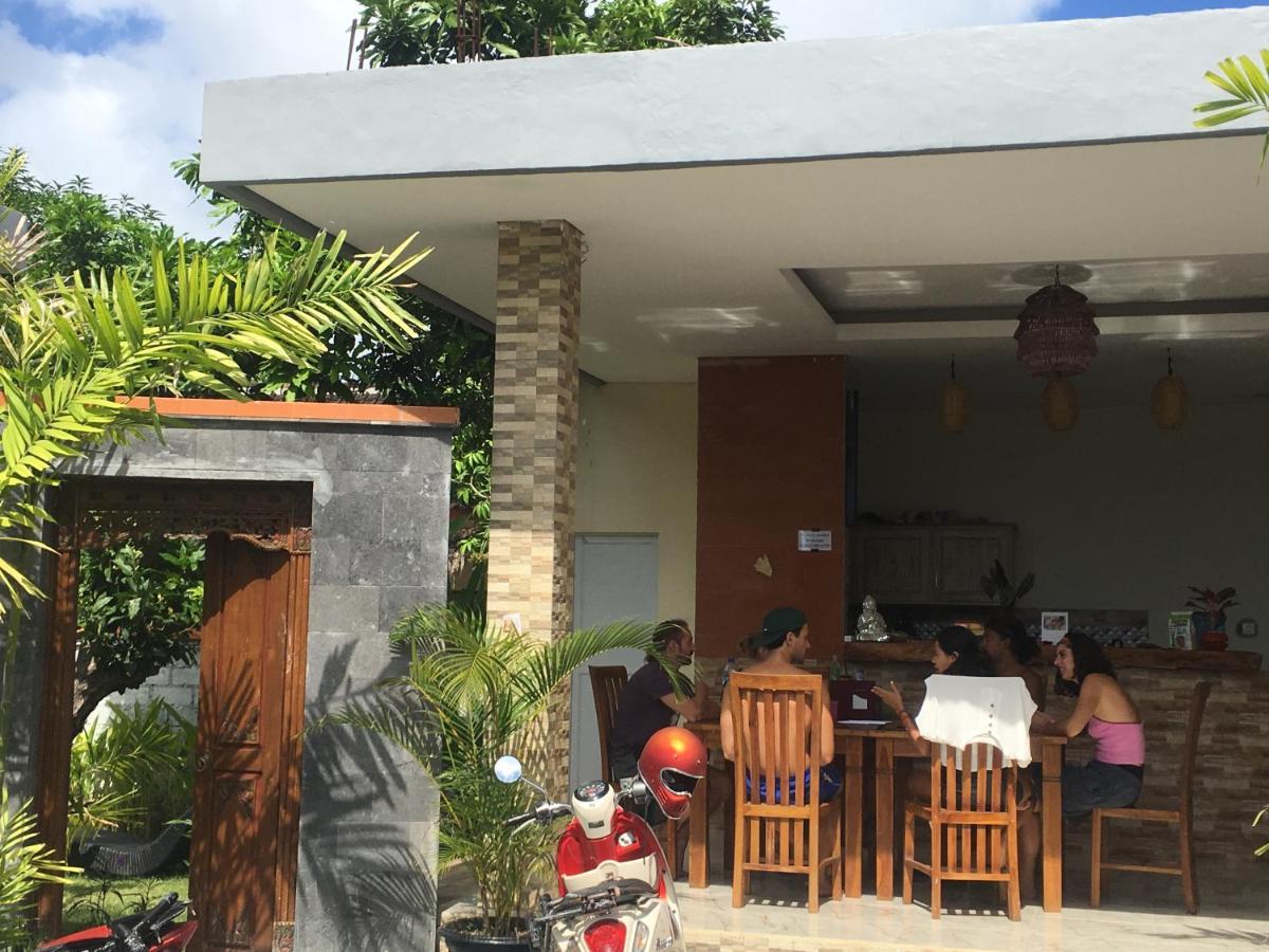 Arjuna Uluwatu Guest House Exterior photo