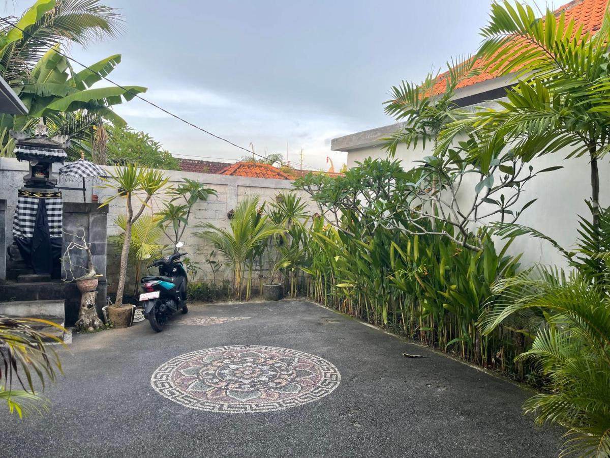 Arjuna Uluwatu Guest House Exterior photo